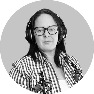 Photo of Jen Moss, Chief Creative Officer of JAR Audio